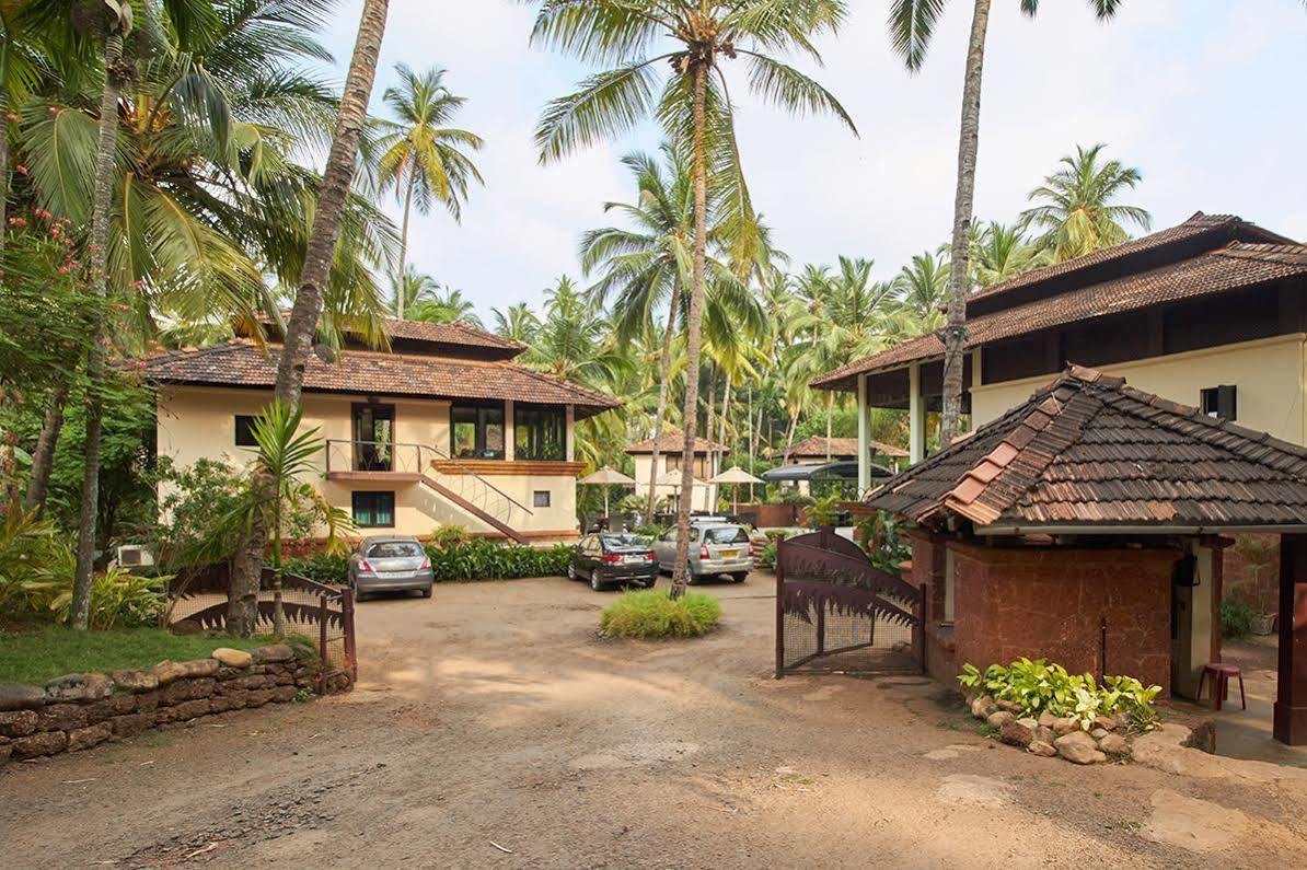 Coconut Creek Resort - Dabolim Airport Mormugao Exteriör bild